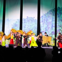 Học sinh trường Về nguồn trong các hoạt động văn hóa